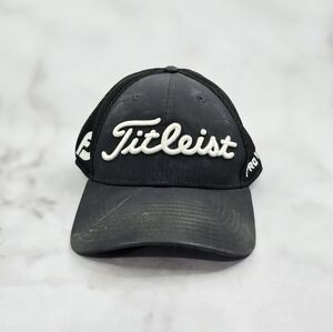 Titleist Footjoy Hat Trucker Black Mens Snapback Cap White Pro V1 Small Medium